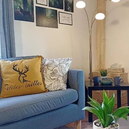 : Le Vi Colombage De Petites-tailles بيت للعطل فيلسالم