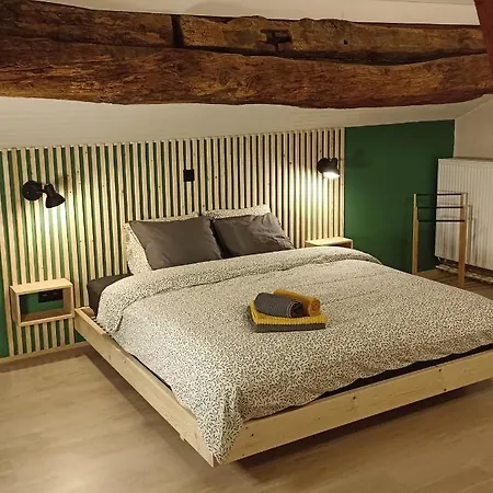 Сasa de vacaciones : Le Vi Colombage De Petites-tailles